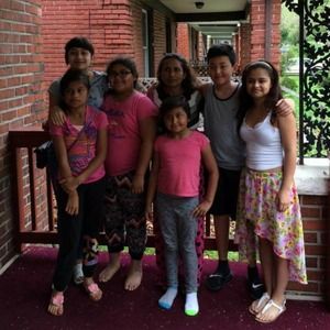 Meet your Posher, Hillary